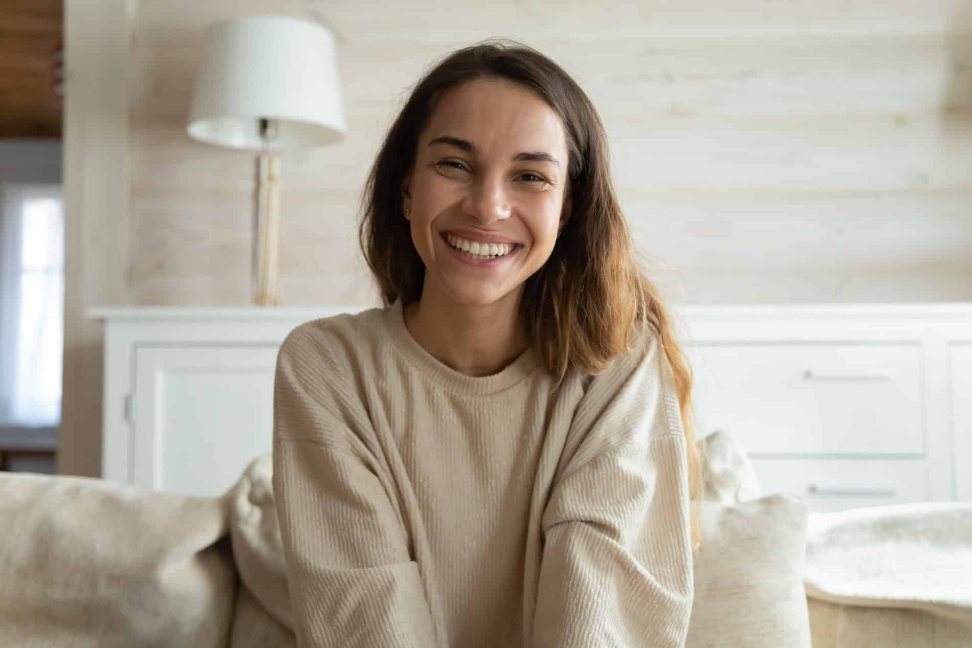 patient smiling after her successful TMJ therapy from Southern Oral & Maxillofacial Surgery Center in Madison MS